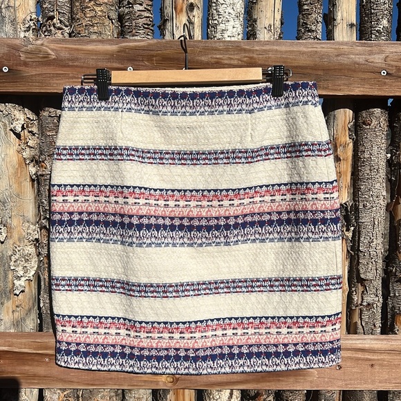 Boho mini skirt. - Picture 4 of 4